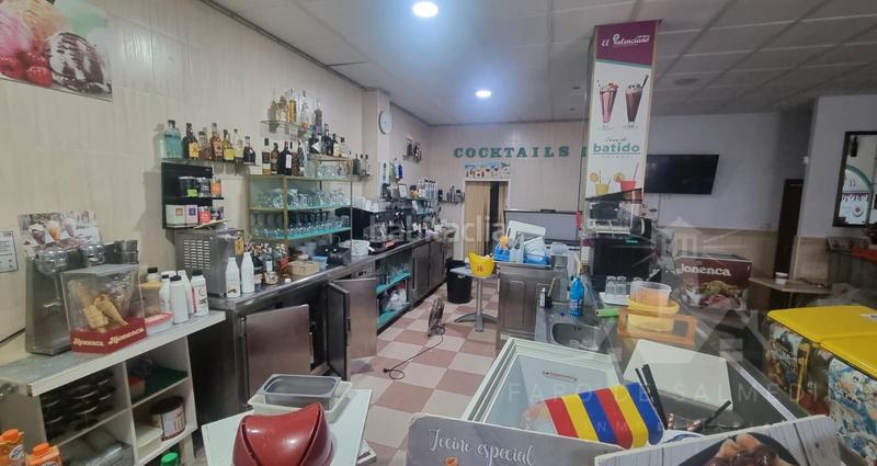 Foto 8f00b76a-8392-4bc0-8079-d7ea0a69ad02. Local comercial local habilitado como cafetería en Chipiona