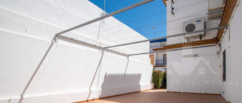 Foto de4c5c49-0101-4764-852e-671e1f6ae24a. Casa pareada pareado con amplio patio y garaje en Chipiona