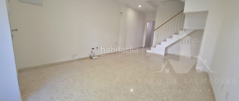 Foto d9d1a1db-d848-40cb-bbc6-0e17c8db58dc. Casa adossada a Playa Cruz del Mar Chipiona