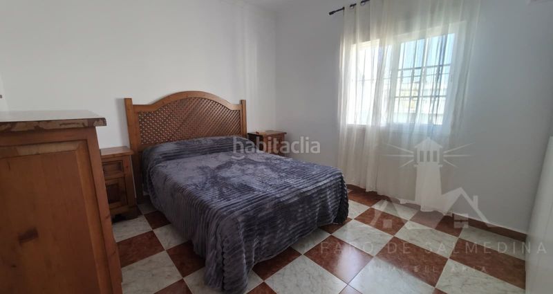 Foto 205de4a9-fb6c-4793-9e1d-8a65ff0038f5. Casa adosada duplex de dos dormitorios en Avenida de Rota Chipiona