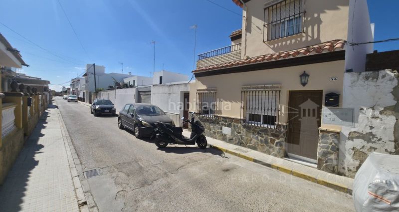 Foto 3495cf08-dcc4-4194-908d-a8028c017479. Casa adosada duplex de dos dormitorios en Avenida de Rota Chipiona