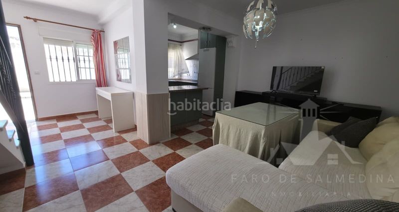 Foto 3543d118-2f61-412a-9de0-ac08ec0bd646. Casa adosada duplex de dos dormitorios en Avenida de Rota Chipiona