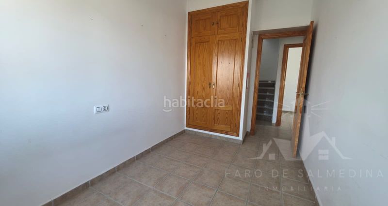 Foto 3ae4db81-58a2-444d-9712-1c83f2c32529. Casa adossada a Avenida de Rota Chipiona