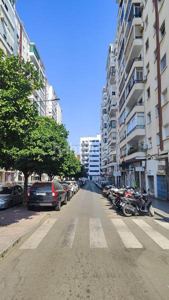 Foto 1d1be409-55d8-4f5b-8e21-7c92c9aa7c11. Piso  en avenida san sebastian, en Los Castillejos - La Trinidad Málaga