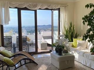 Àtic  Gran bretaña. Elegante ático con vistas panorámicas en mijas golf