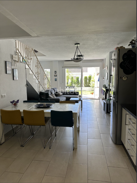 Foto 9aa5c0fa-945a-42cc-bc2c-de8464fb2351. Casa a schiera con riscaldamento piscina in El Faro de Calaburra - Chaparral Mijas