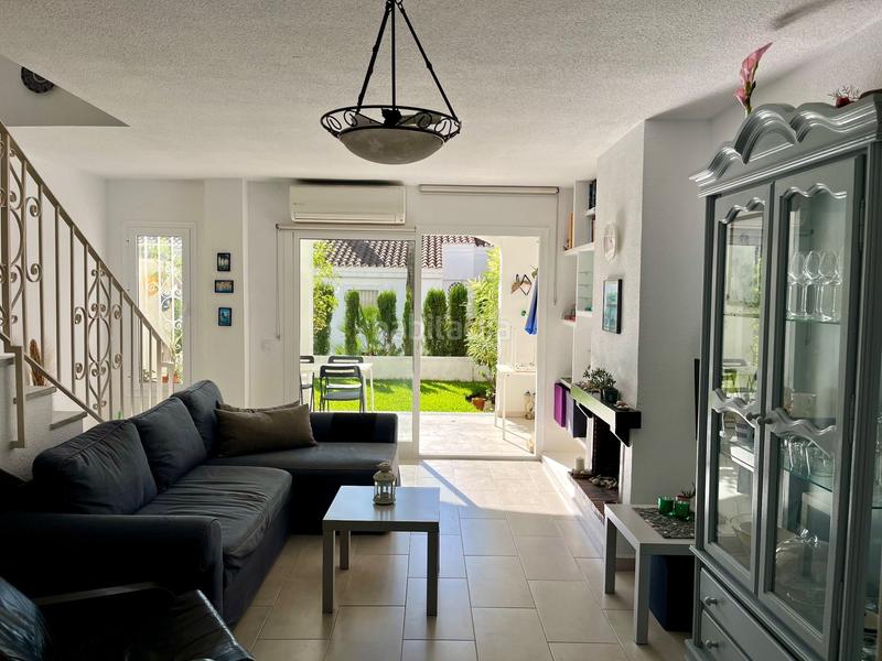 Foto 9e317c61-8171-4d81-95e4-20b73447cecb. Casa a schiera con riscaldamento piscina in El Faro de Calaburra - Chaparral Mijas