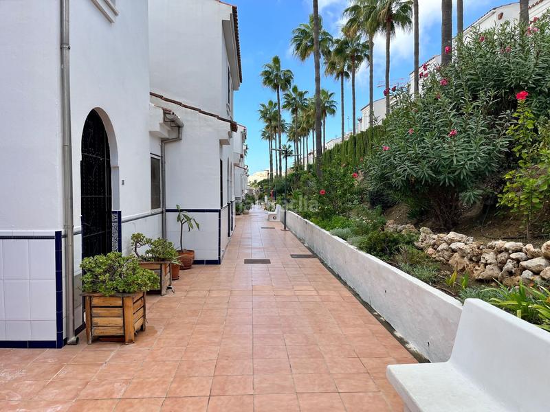 Foto c6292381-e9c6-4145-a1f7-a1e3b0475a9a. Casa a schiera con riscaldamento piscina in El Faro de Calaburra - Chaparral Mijas