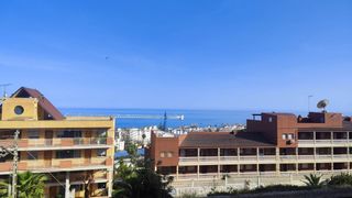 Apartamento en Loma de los Riscos. Estudio en venta en la carihuela  luminoso, con vistas al mar y