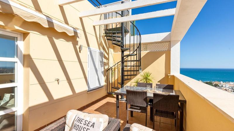 Foto ff00f23d-5ec2-4690-84b7-547f5efd3276. Appartamento in Montemar Torremolinos