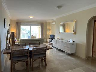 Appartement en Mijas Golf. Bajo en altura con hermosas vistas y cmoda terraza, en la prest