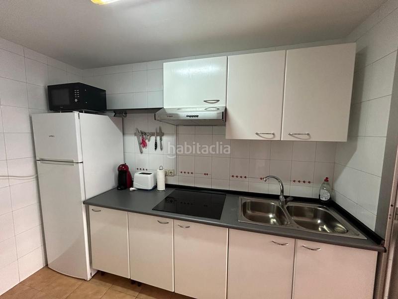 Foto 06990d1c-f6ab-4bbf-b29c-8691e92d4360. Alquiler piso gran oportunidad de playa y tranquilidad en Fuengirola