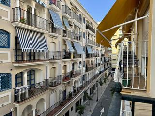 Rent Flat in Puerto Deportivo. Fuengirola gran oportunidad de playa y tranquilidad