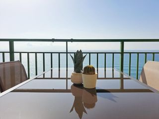 Location Appartement  Paseo marítimo rey de españa. Alquiler temporal de septiembre 2026 a junio 2027