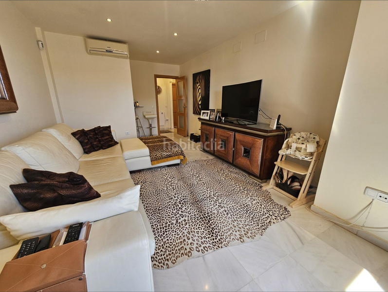 Foto 8862a93e-5958-4181-a9b1-ab7b7091b862. Ático fantástico ático con gran terraza en la cala en Mijas