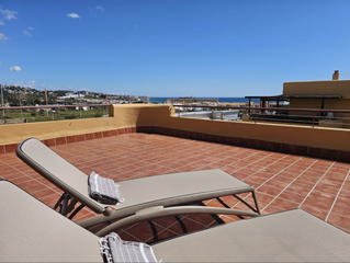 Attique  Calle mar cantábrico. Fantástico ático con gran terraza en la cala de mijas