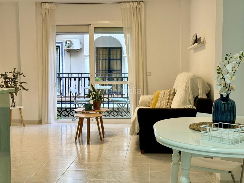Foto 42858d8a-bd98-4242-a981-70eb4d2b2e69. Alquiler piso excelente ubicación céntrico y playa en Fuengirola