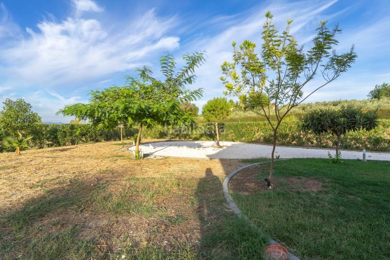 Foto 5c5f5b73-ed7d-43bf-8d37-fbccf825ff71. Chalet 2 chalet independientes con piscina en Centro Alhaurín el Grande