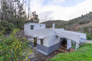 Masia en Tolox. Casa de campo en terreno de 40000 m2