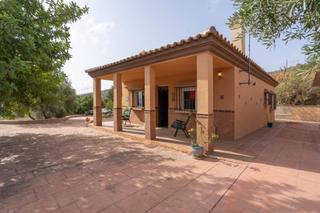 Xalet en Casabermeja. Chalet con vistas panormicas