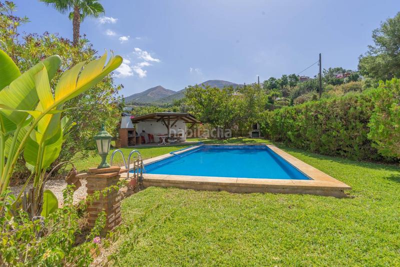 Foto b6df2c5d-c8fb-4d91-b110-6735bd2c195b. Xalet amb aparcament piscina a Centro Alhaurín el Grande