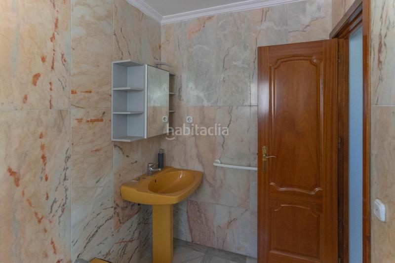 Foto e7f3a75d-2b81-4129-b744-8a3a98c52b4b. Lloguer àtic amb calefacció a Puerto Deportivo Fuengirola