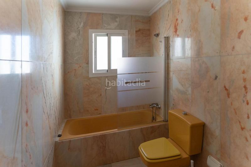 Foto ea0370ea-ac01-4105-bc3c-bb6ddef69192. Miete dachwohnung mit heizung in Puerto Deportivo Fuengirola