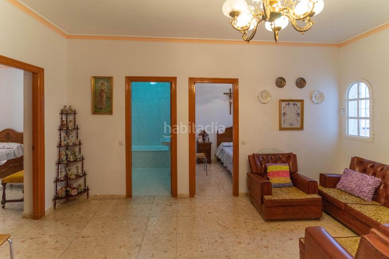 Foto 11b3f912-718e-4c6f-8b20-3b8e4a18cc1b. Casa adossada a Centro Alhaurín el Grande