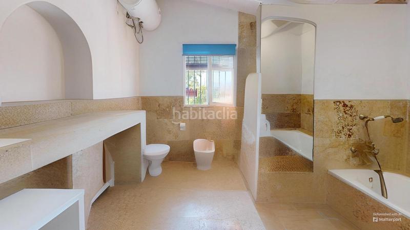 Foto 80655653-c598-4749-9bc9-668e7f46f7cf. Chalet with parking in Centro Alhaurín el Grande