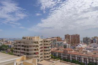 Location Attique à Puerto Deportivo. Áticoduplex en pleno centro de fuengirola con espectaculares vis