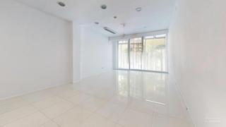 Business premise in Centro ciudad. Local comercial con posibilidad de conversion en apartamento