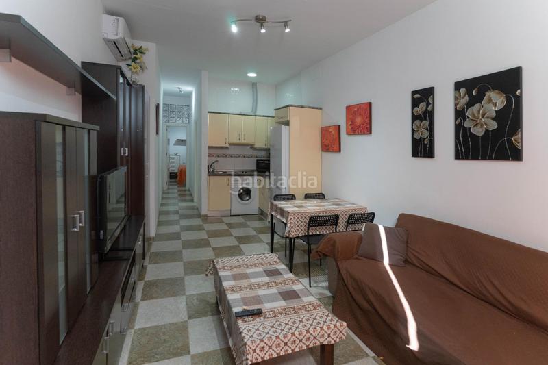 Foto 5cfd0276-4983-4e50-b379-3c96b643504f. Apartamento  en planta baja en edificio en primera linea de playa en Fuengirola