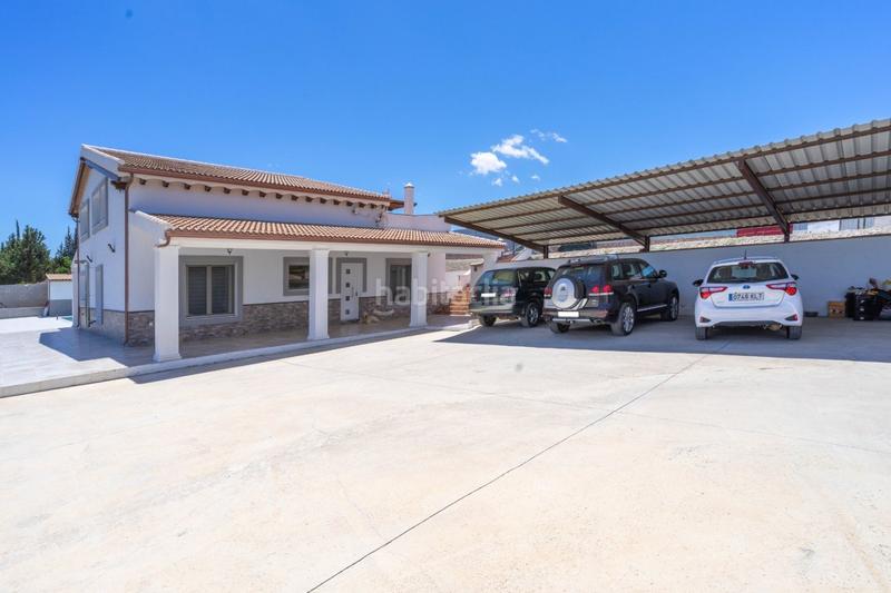 Foto 162bf27e-50eb-4e8b-97f0-90f9fbfc78c3. Chalet avec parking dans Centro Alhaurín el Grande