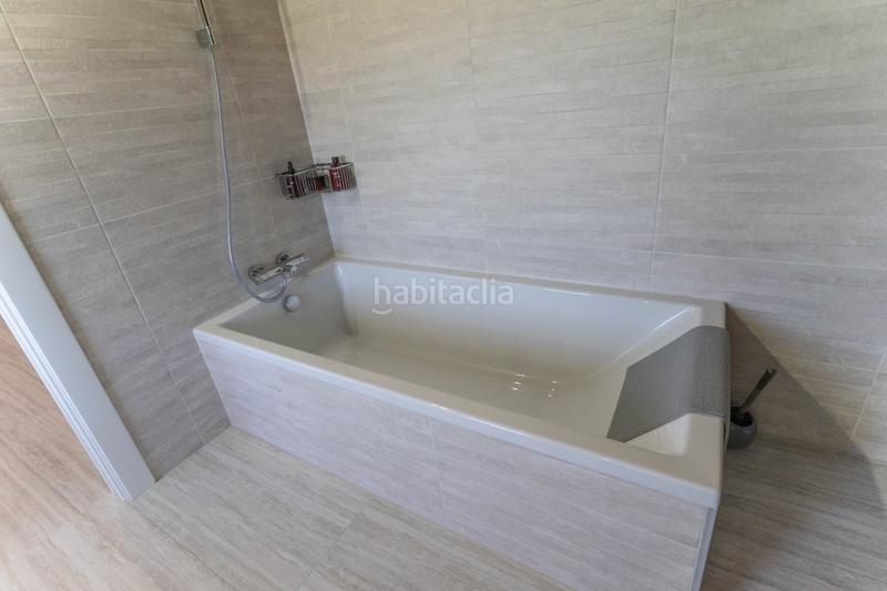 Foto 40b11bb3-5c7c-4664-beec-e6d4b2123427. Chalet avec parking dans Centro Alhaurín el Grande