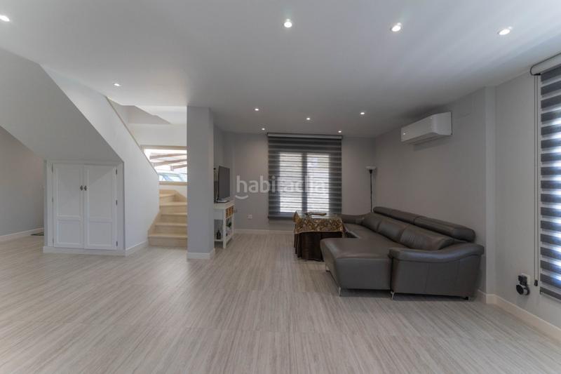 Foto 4b4885cc-2661-43eb-8e91-46c04bb48157. Chalet avec parking dans Centro Alhaurín el Grande