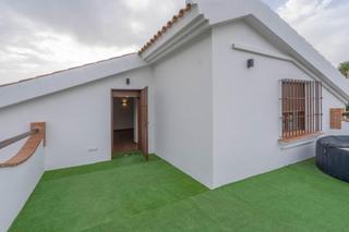 Lloguer Àtic a Centro. Atico en el campo con terraza
