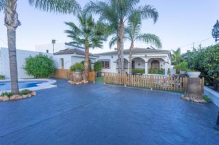 Miete Chalet in Centro. Chalet independiente con pisicina y barbacoa