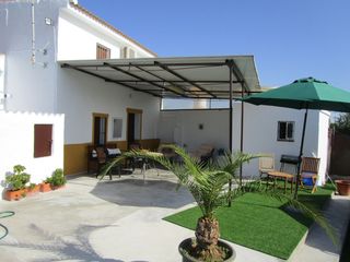 Location Chalet  Lugar zona rural. Casa de campo reformada con porche cubierto y piscina portatil