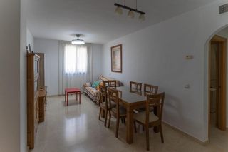 Location Appartement à Centro. Piso en planta baja con parking opcional