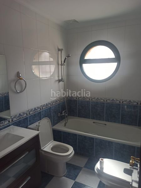 Foto 68a5415a-7279-41d0-9ee4-bf1c94123060. Rent towny house with parking pool in Capellanía - Retamar Alhaurín de la Torre