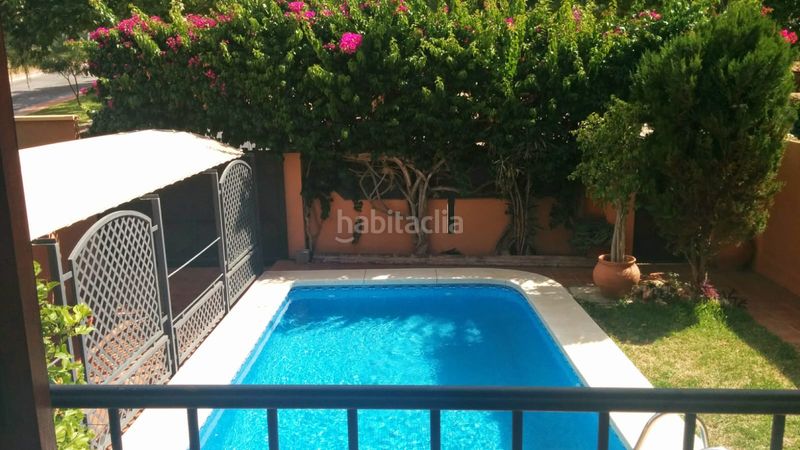 Foto b66e1716-6b41-4cf6-ad50-1b88aabad62a. Rent towny house with parking pool in Capellanía - Retamar Alhaurín de la Torre