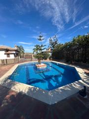 Miete Chalet  Calle urbanización miralmonte 803. Preciosa casa en urb. miralmont , coin!!!