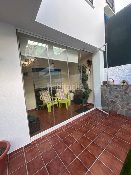 Foto 8e097093-56c7-4b3f-a27e-d3e3d75d8413. Casa adossada amb aparcament piscina a El Pinar- Palacio de Congresos Torremolinos