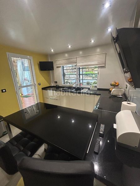 Foto 96d2c2e6-ea21-48e4-bba5-a540846e4938. Casa adossada amb aparcament piscina a El Pinar- Palacio de Congresos Torremolinos