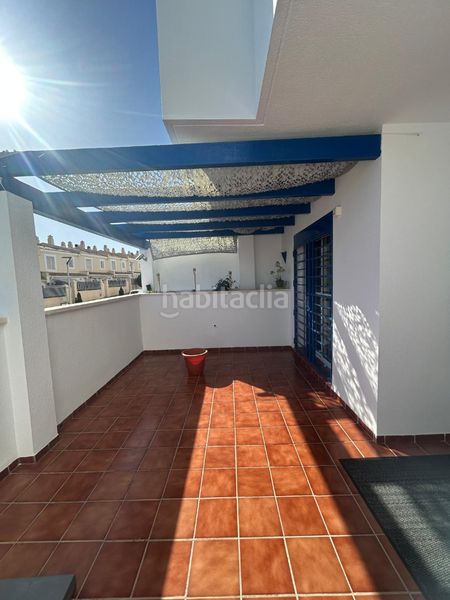 Foto c3442226-f911-4b0a-8a1b-9a235a836a3a. Casa adossada amb aparcament piscina a El Pinar- Palacio de Congresos Torremolinos