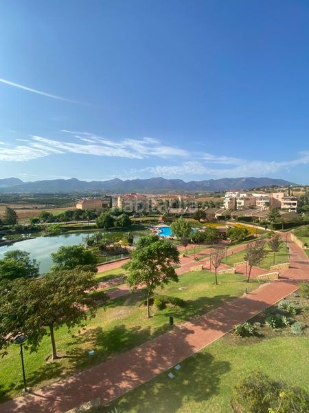 Foto b83e5182-e922-49d1-8444-96db11187095. Apartament amb piscina a Alquería-Torrealquería Alhaurín de la Torre