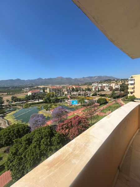 Foto d0f3d537-0c8e-4ace-ac84-cf64d3819d48. Apartament amb piscina a Alquería-Torrealquería Alhaurín de la Torre