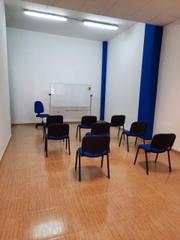 Location Local commercial à Los motores 22. Alquiler de sala por horas y días
