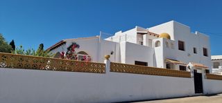 Casa in El Palmeral. Ven 2288