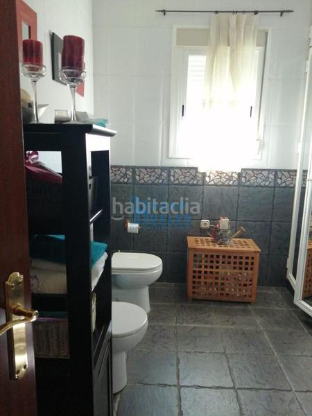 Foto 0ede8f45-4e49-49bc-99bf-4a919181a170. Casa fantástico chalet independiente de 2 plantas en Aljaraque